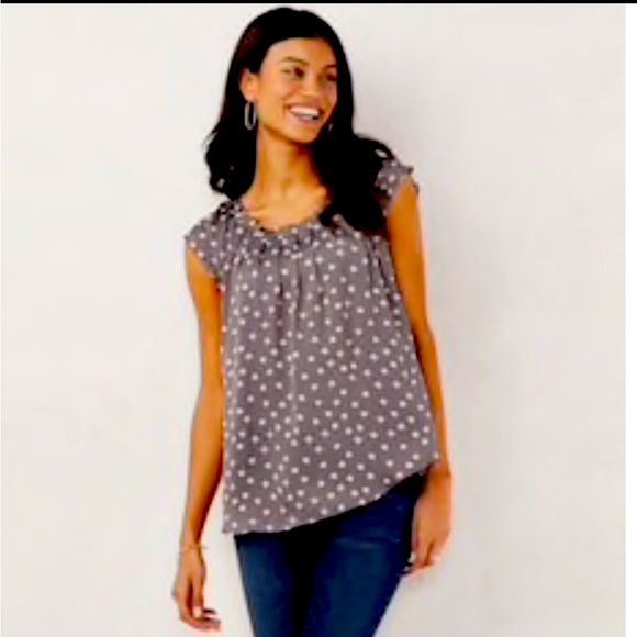 Gray and blush dot pleat neck tie back cap sleeve top - Picture 2 of 5